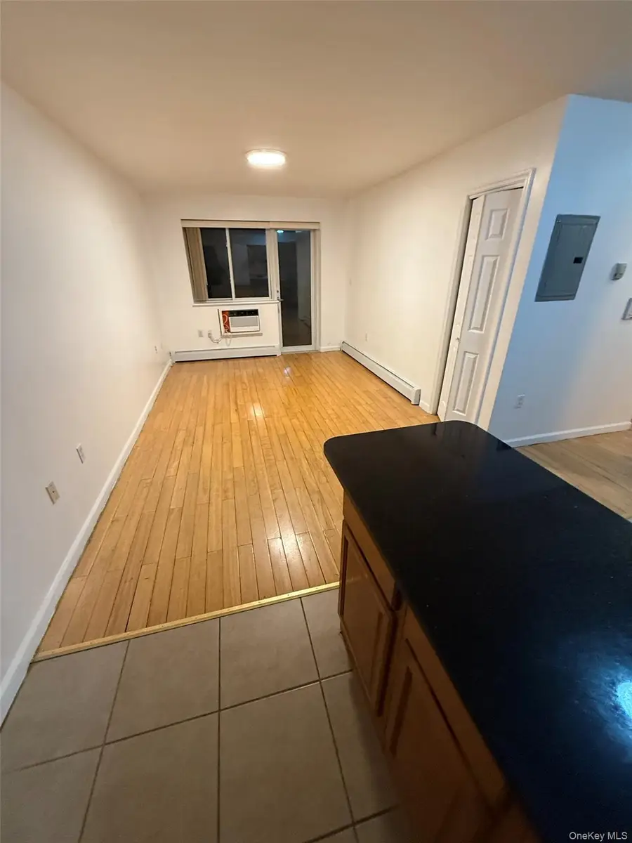 42-11 Parsons Boulevard #4B, Flushing, NY 11355 - Image #2