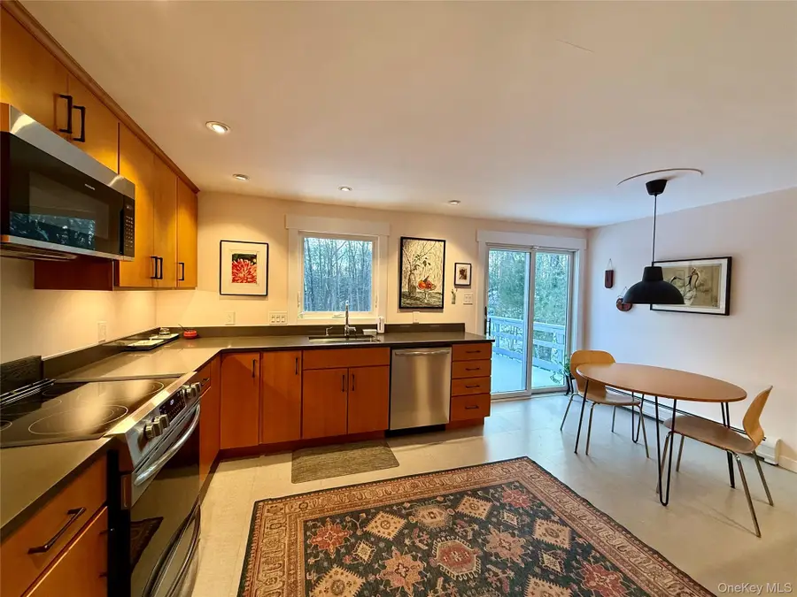 5 Vanessa Lane, Staatsburg, NY 12580 - Image #2