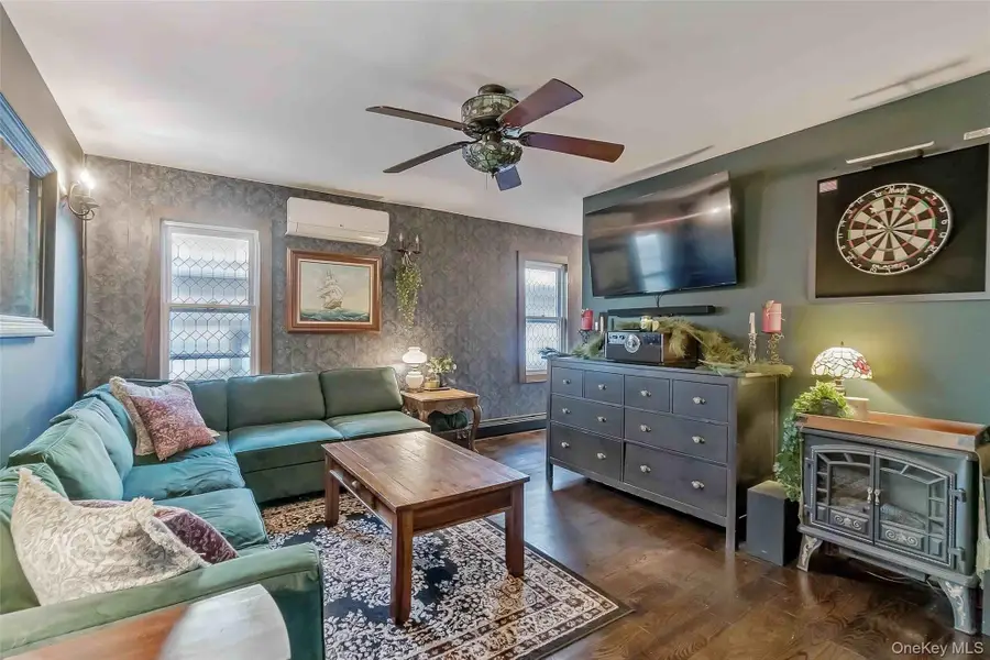 27 W 11th Road, Broad Channel, NY 11693 - Image #3