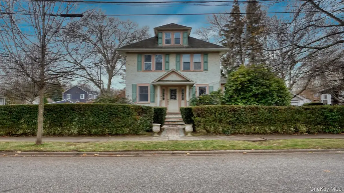 64 Ketewamoke Avenue, Babylon, NY 11702 - Image #1