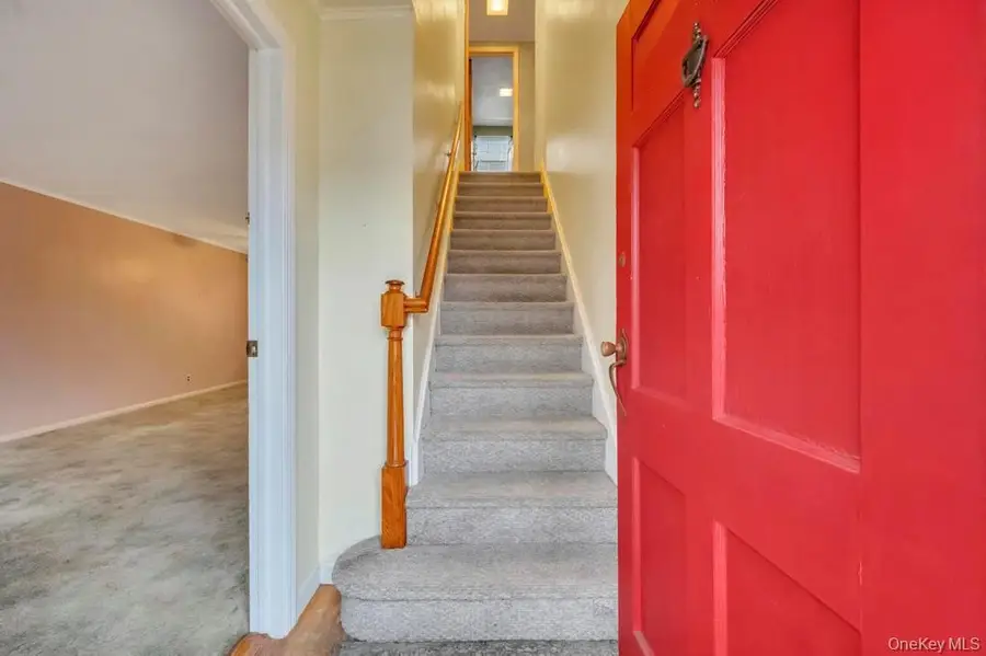 203 Green Valley Road, East Meadow, NY 11554 - Image #3