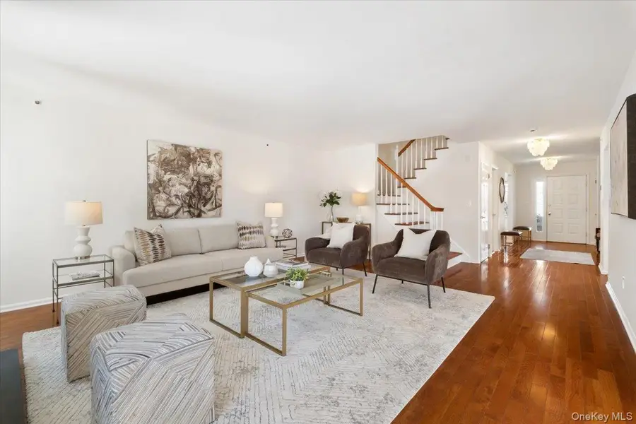 39 Alex Drive, White Plains, NY 10605 - Image #3