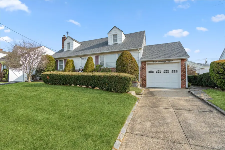 178 Farnum Boulevard, Franklin Square, NY 11010 - Image #3