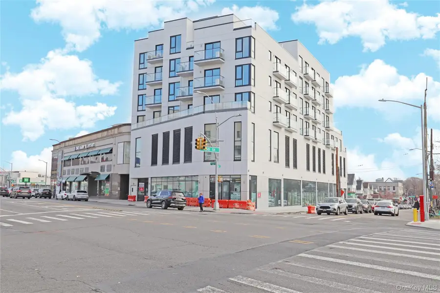 15002 Northern Boulevard #6G, Flushing, NY 11354 - Image #2