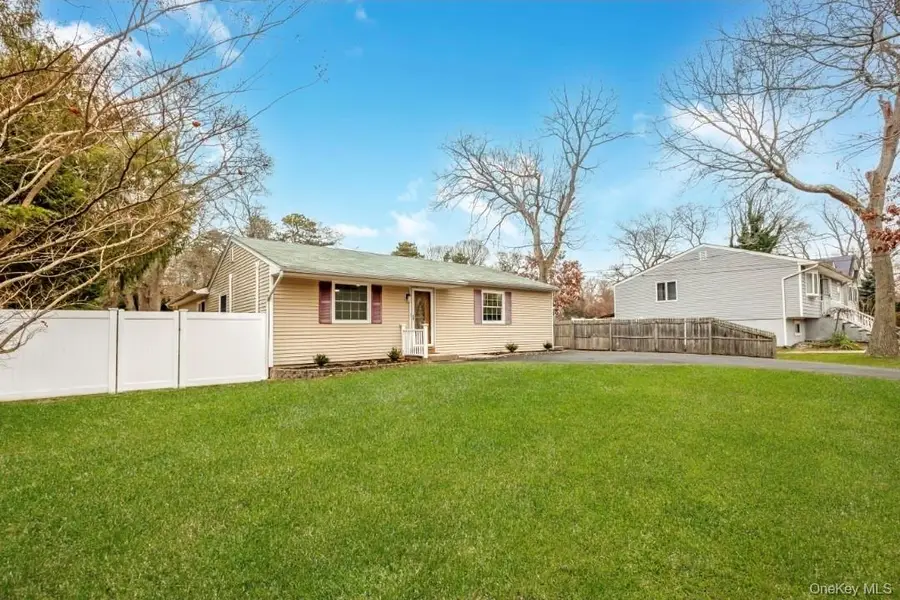 59 Nelson Road, Selden, NY 11784 - Image #3