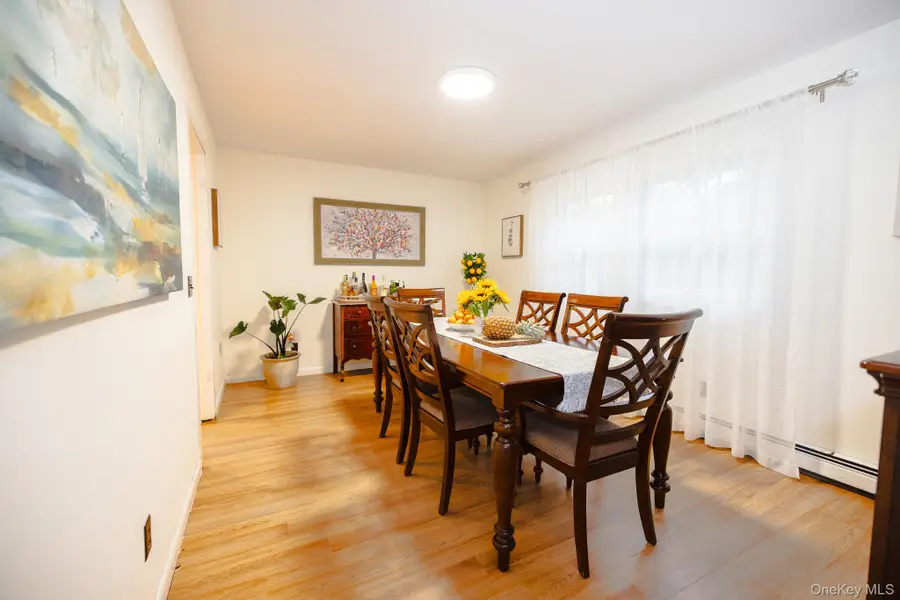 94 Kings Drive, Riverhead, NY 11901 - Image #3