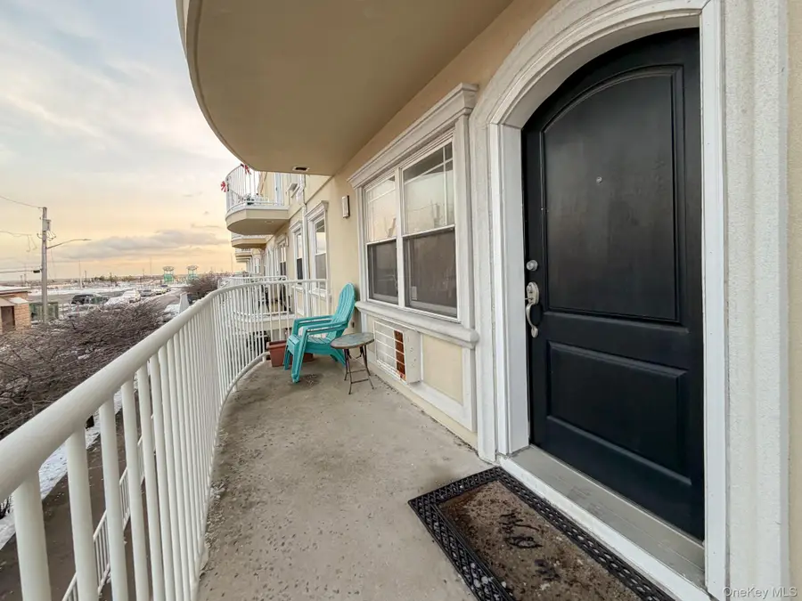 183 Beach 100th Street #6B, Rockaway Park, NY 11694 - Image #2