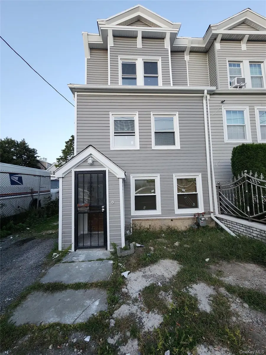 225 S 11th Avenue, Mount Vernon, NY 10550 - Image #2