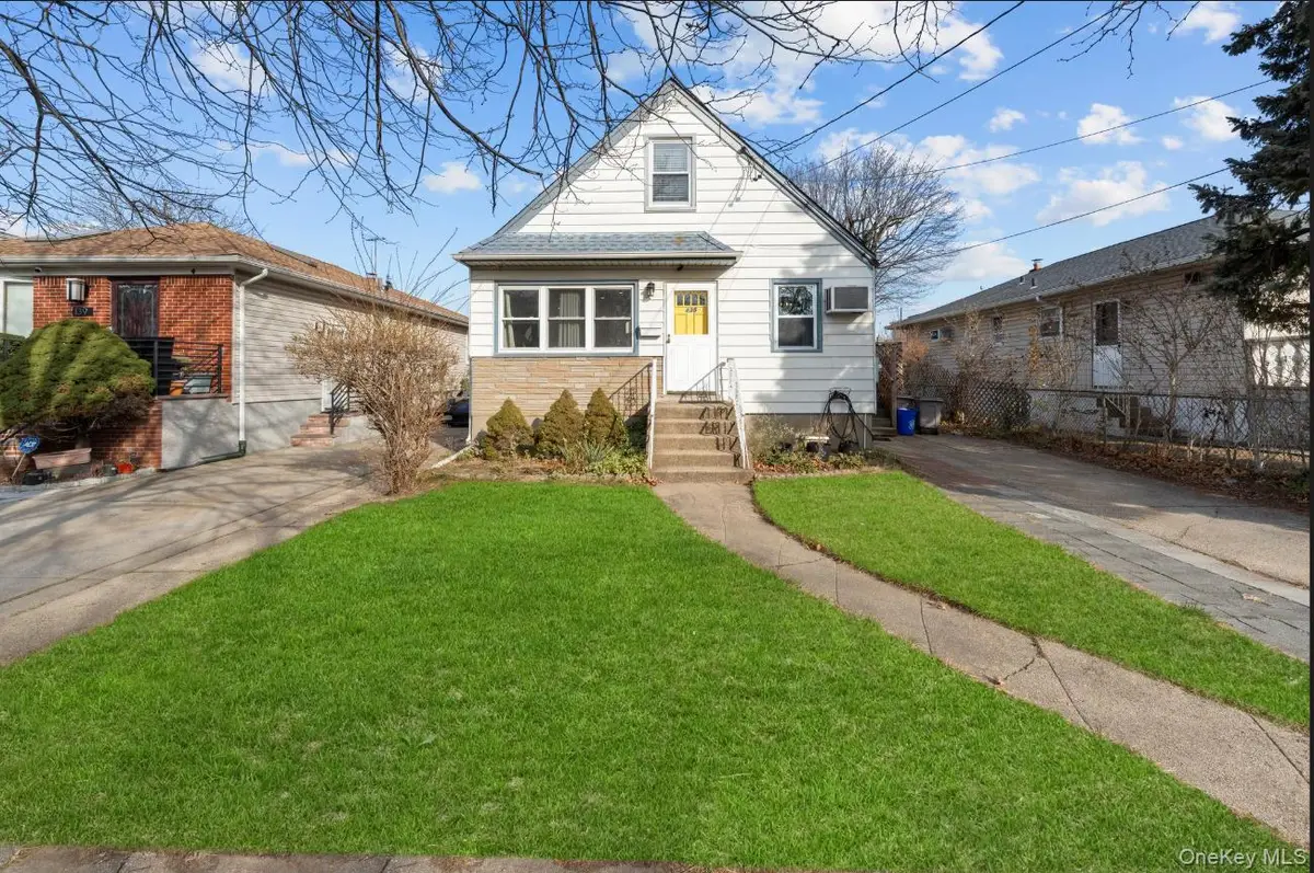 135 Casper Street, Valley Stream, NY 11580 - Image #1