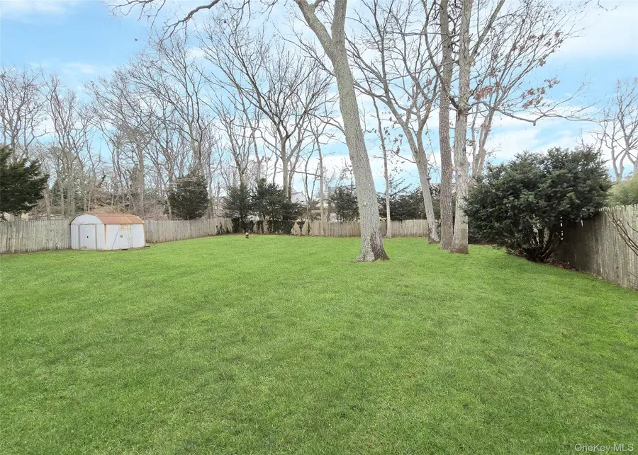 342 Thrift Street, Ronkonkoma, NY 11779 - Image #2