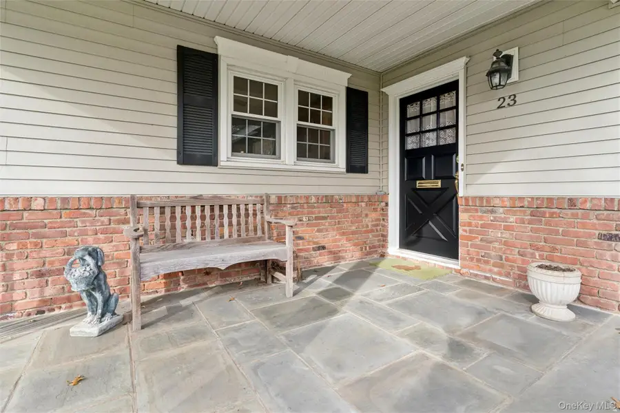 23 Saint Pauls Place, Garden City, NY 11530 - Image #2