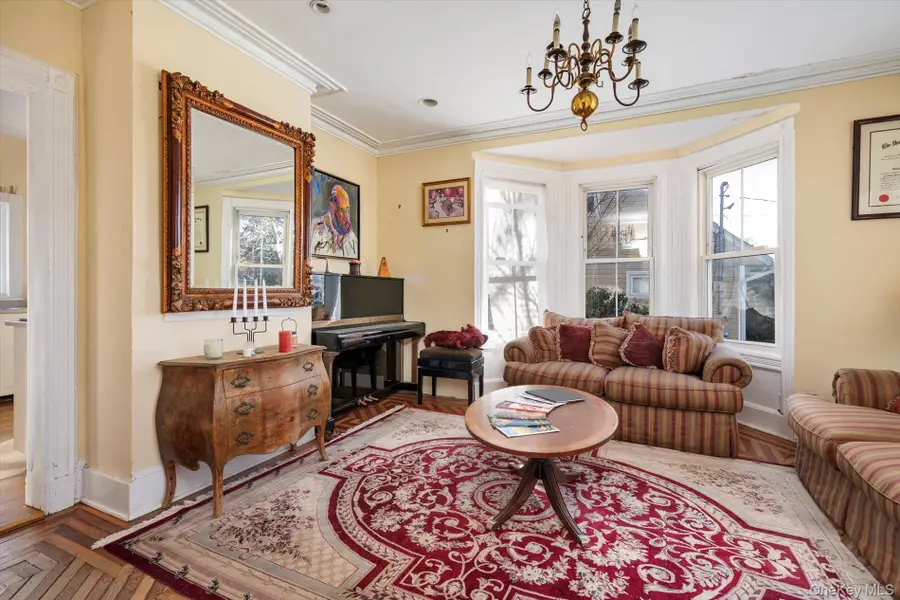 183 Oldfield Avenue, Amityville, NY 11701 - Image #3