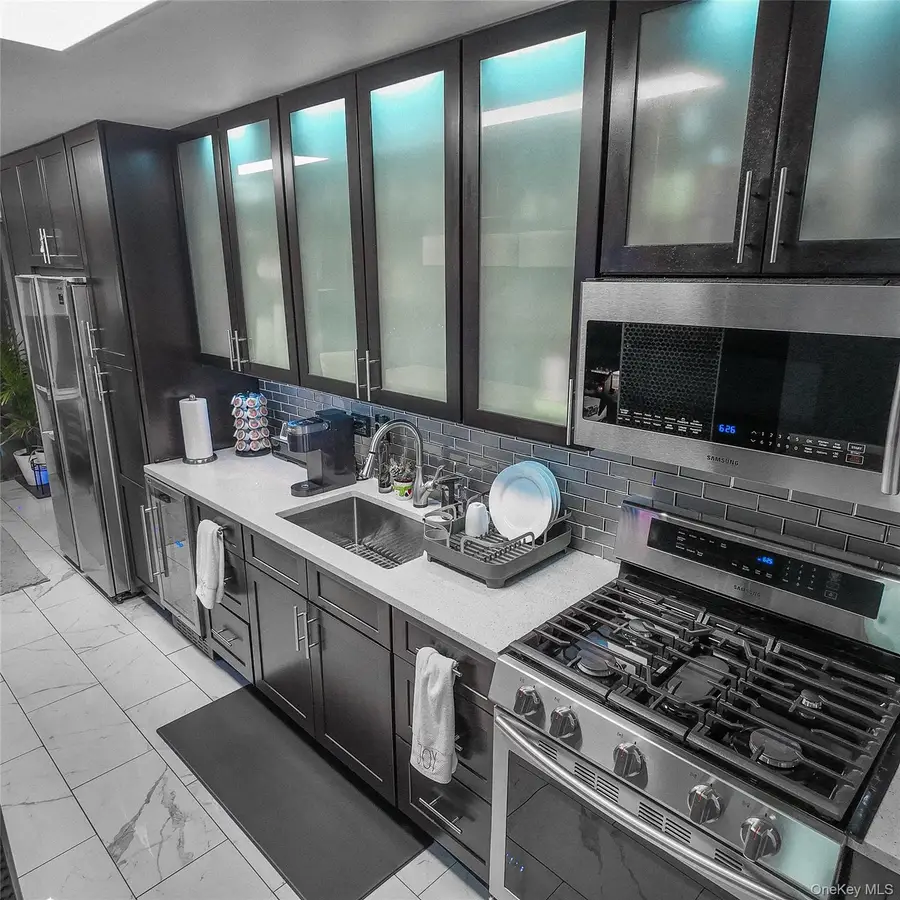 1966 Newbold Avenue #904, Bronx, NY 10472 - Image #2