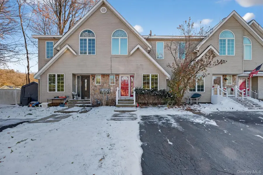 90 Roundtree Court, Beacon, NY 12508 - Image #2