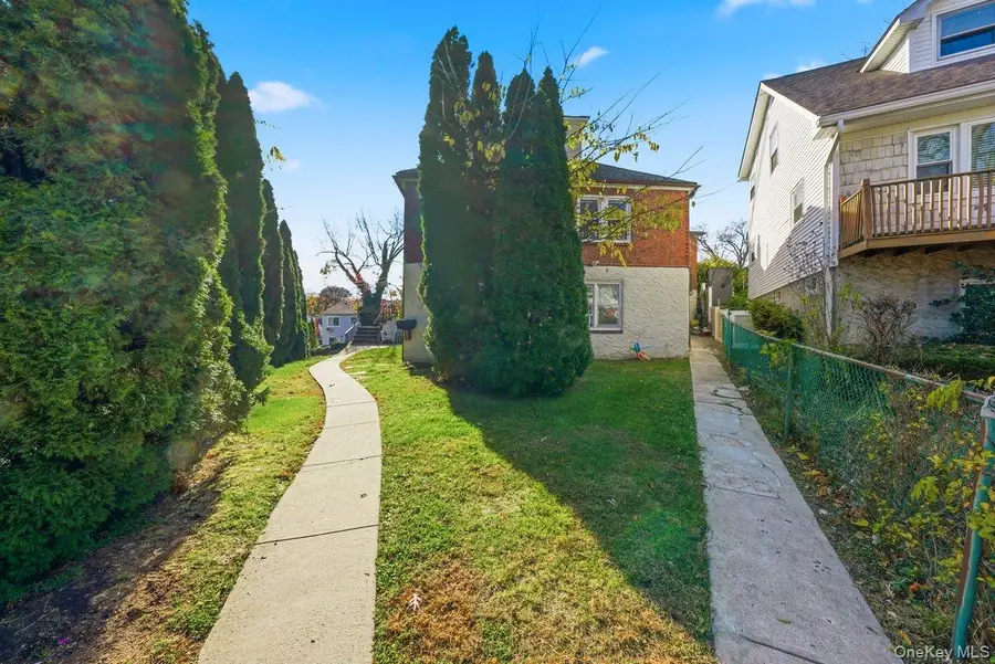 42 Paula Avenue, Yonkers, NY 10704 - Image #3