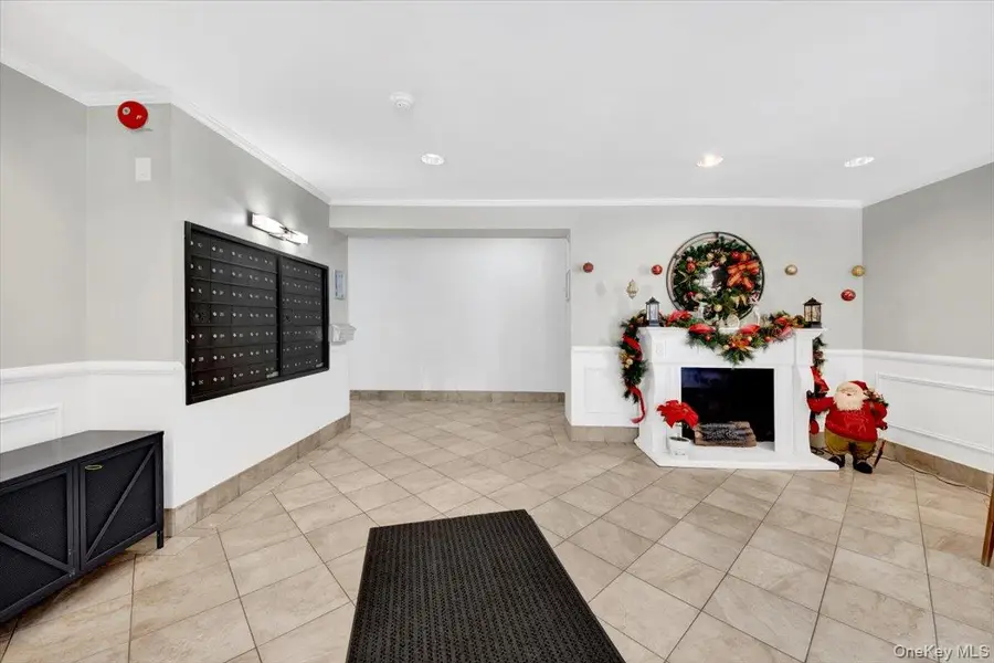 709 Warburton Avenue #6E, Yonkers, NY 10701 - Image #3