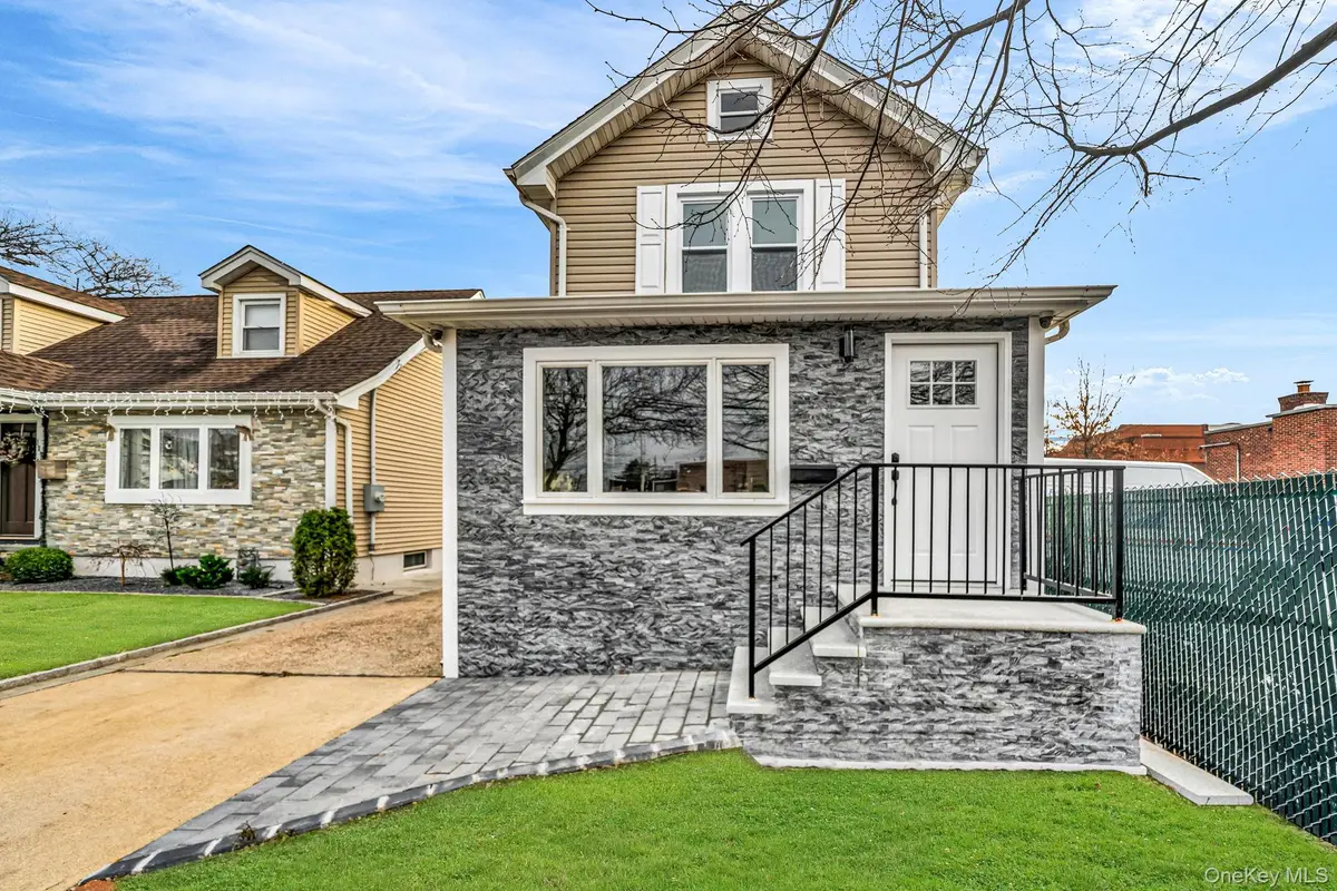 129 Sheridan Avenue, Williston Park, NY 11596 - Image #1