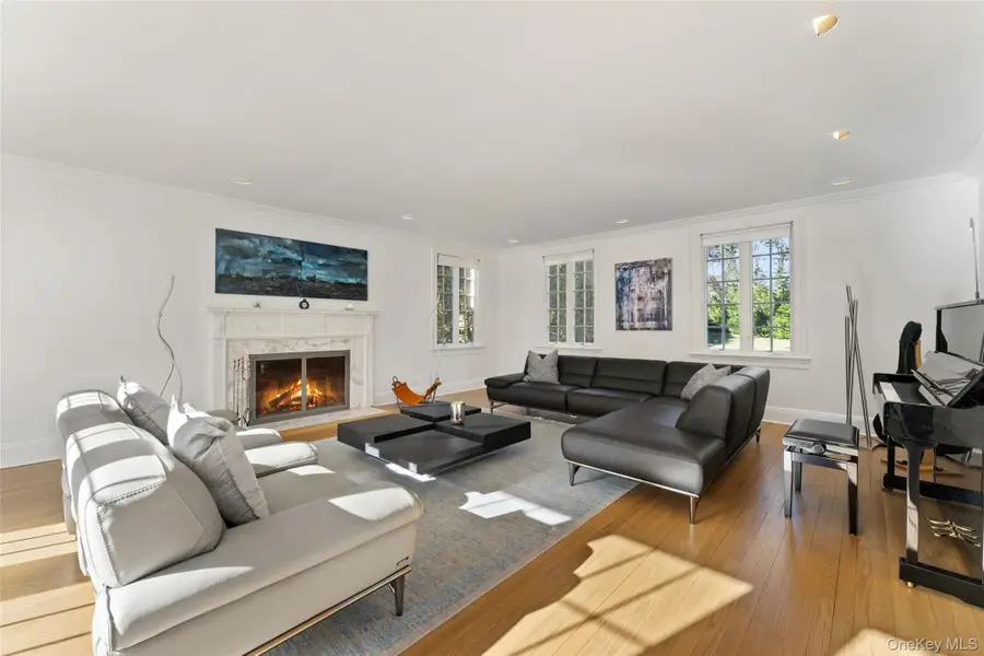 45 Griffen Avenue, Scarsdale, NY 10583 - Image #3