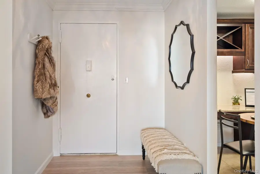 400 High Point Drive #PH5, Hartsdale, NY 10530 - Image #2