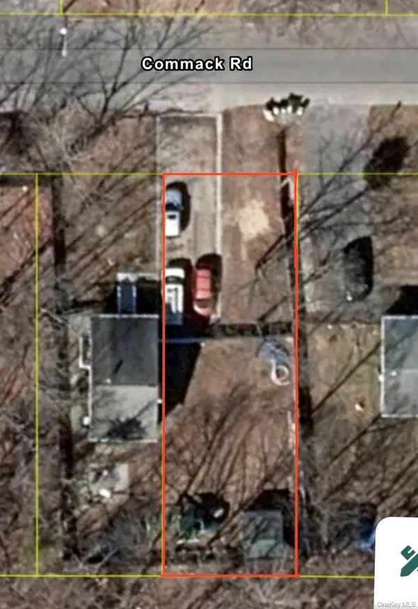 Commack Road, Shirley, NY 11967