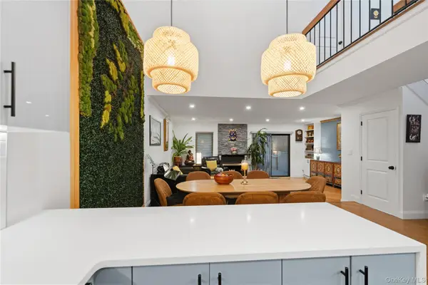 93 Estate Drive, Jericho, NY 11753