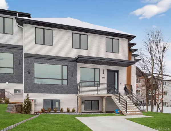 13 Elener Lane #202, Spring Valley, NY 10977