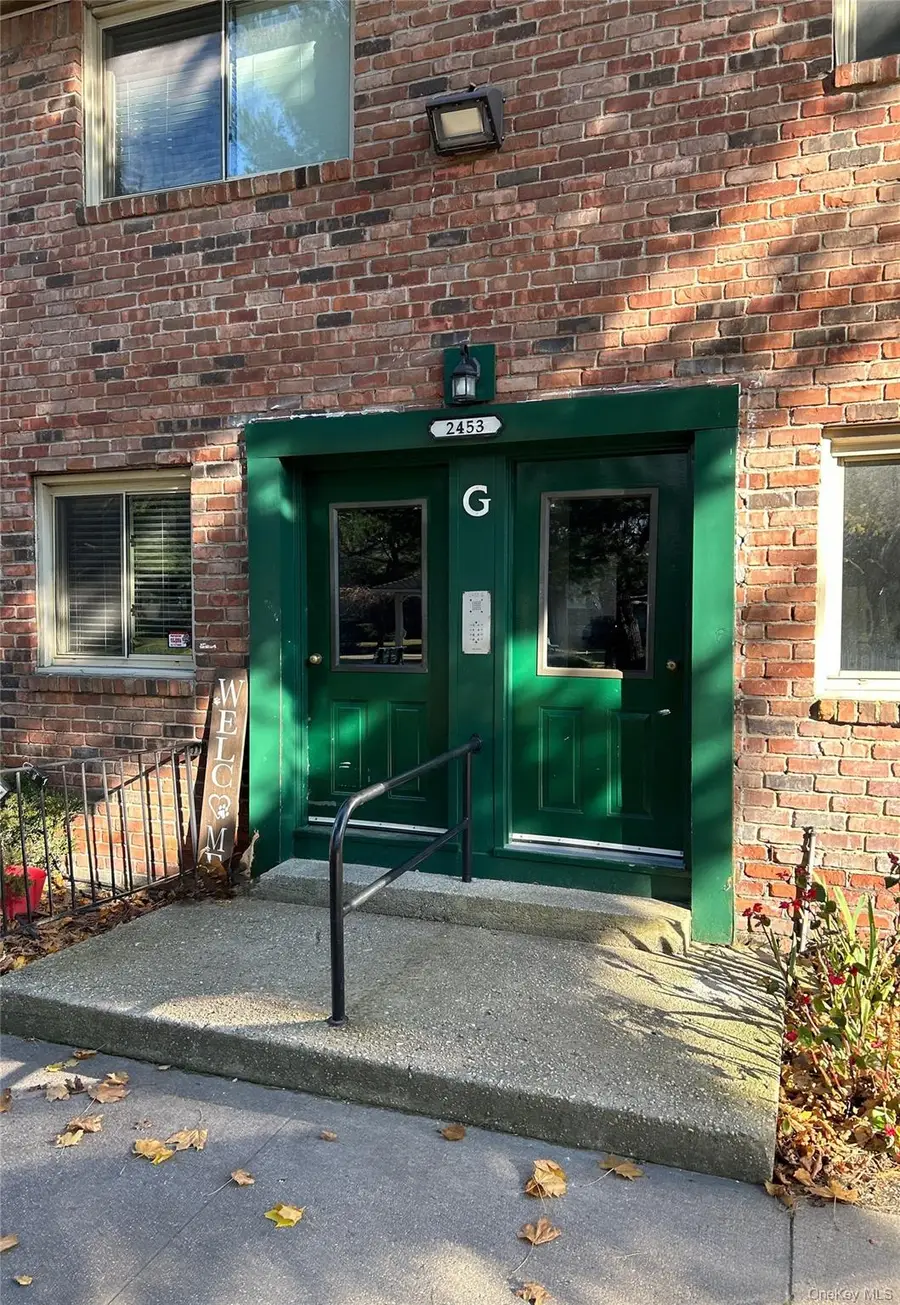 2453 Union Boulevard #27A, Islip, NY 11751 - Image #3