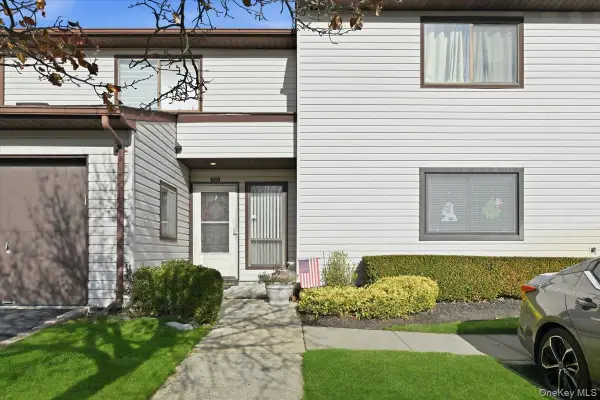 100 Daly Boulevard #2103, Oceanside, NY 11572