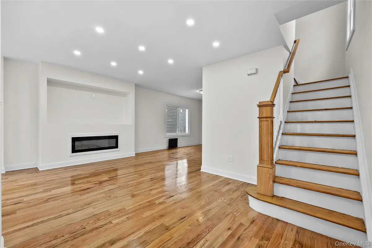 11512 197th Street, Saint Albans, NY 11412 - Image #1