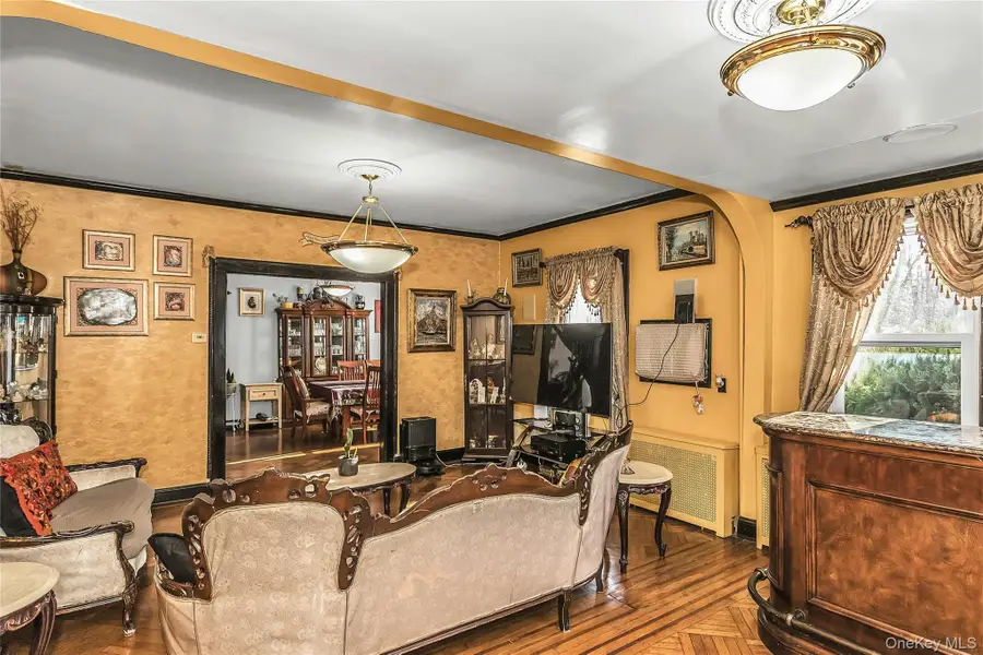 13539 Hook Creek Boulevard, Rosedale, NY 11422 - Image #3