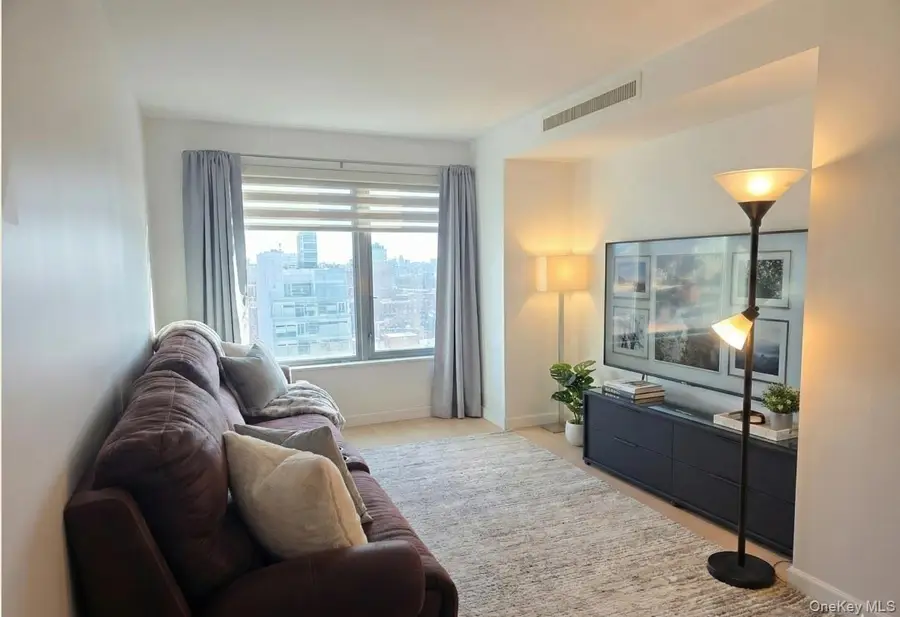 13835 39th Avenue #12F, Flushing, NY 11354 - Image #2