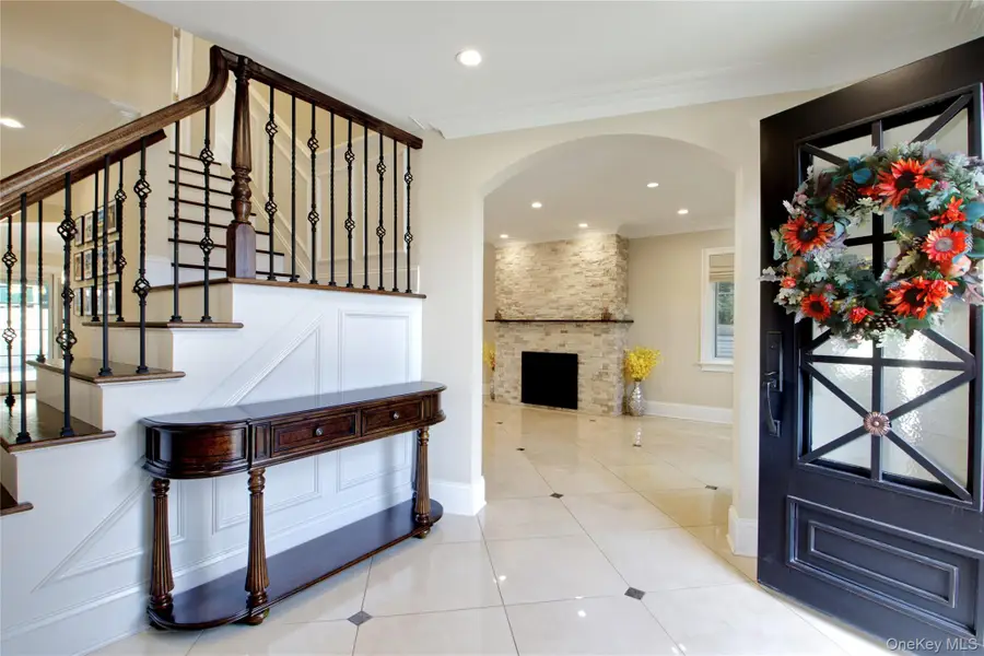 54-16 252nd Street, Little Neck, NY 11362 - Image #3