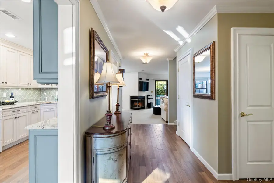 17 Sutton Place, Islip, NY 11751 - Image #3