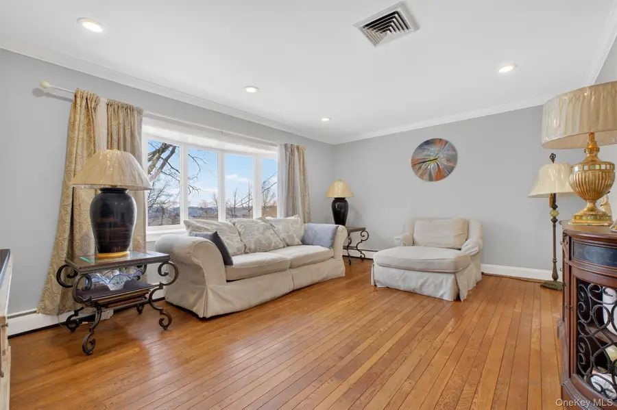 29 Walton Drive, Mahopac, NY 10541 - Image #3