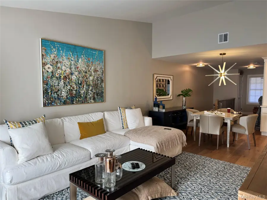 910 Altessa Boulevard, Melville, NY 11747 - Image #3