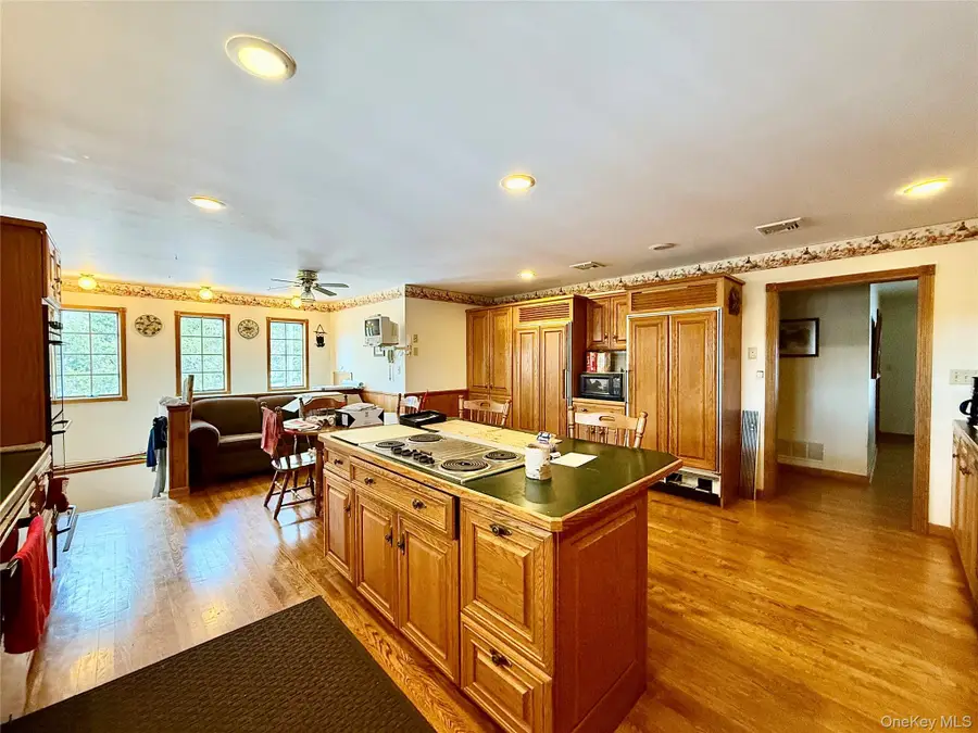 912-918 Hollow Road, Salt Point, NY 12578 - Image #2