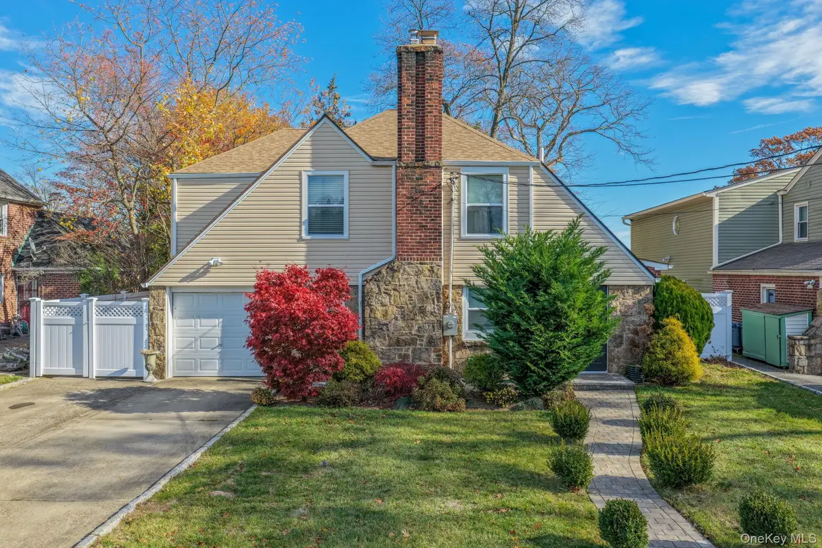 20 Sterling Place, Roosevelt, NY 11575 - Image #1