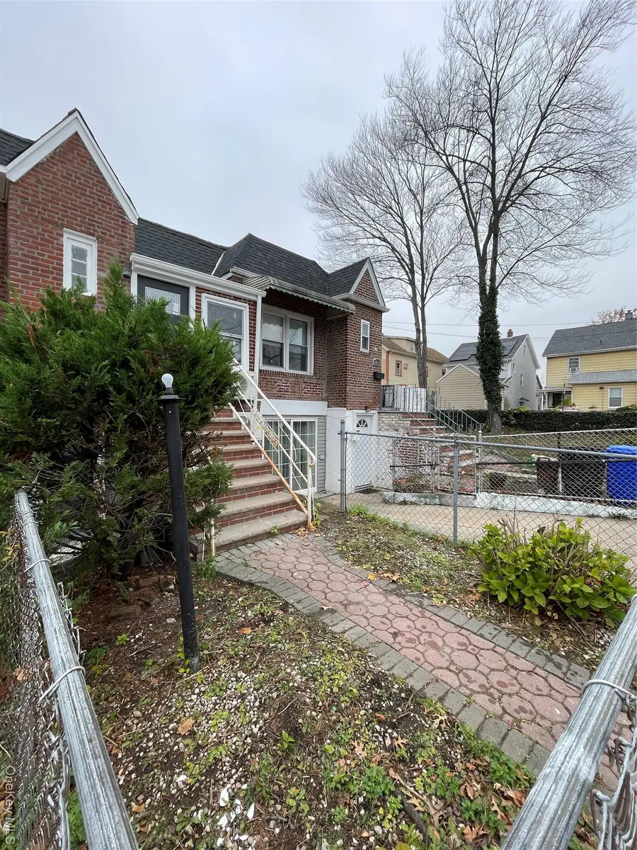 114-42 196th Street, Saint Albans, NY 11412 - Image #2