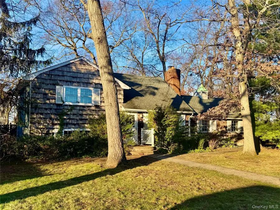 2 Kirkup Street, Bay Shore, NY 11706 - Image #2