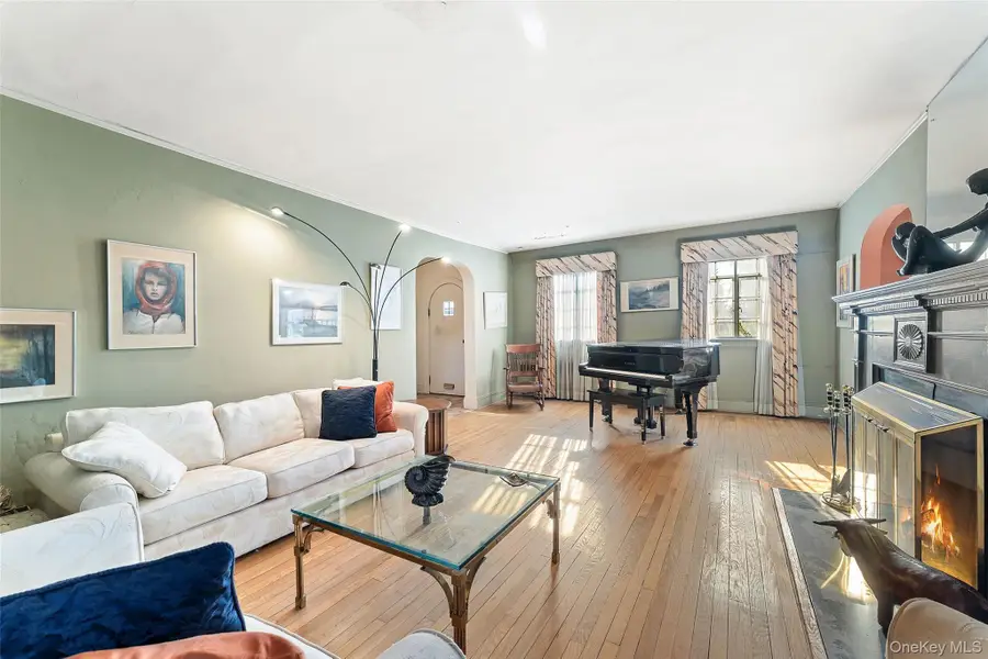 10 aka 73 Shawnee Avenue, Yonkers, NY 10710 - Image #3