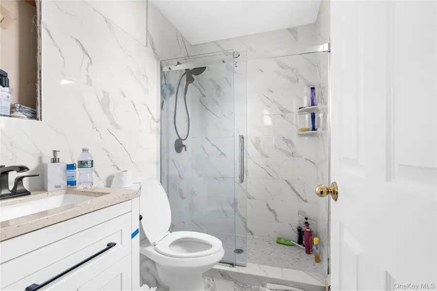 61 Fairway Avenue, Riverhead, NY 11901 - Image #3