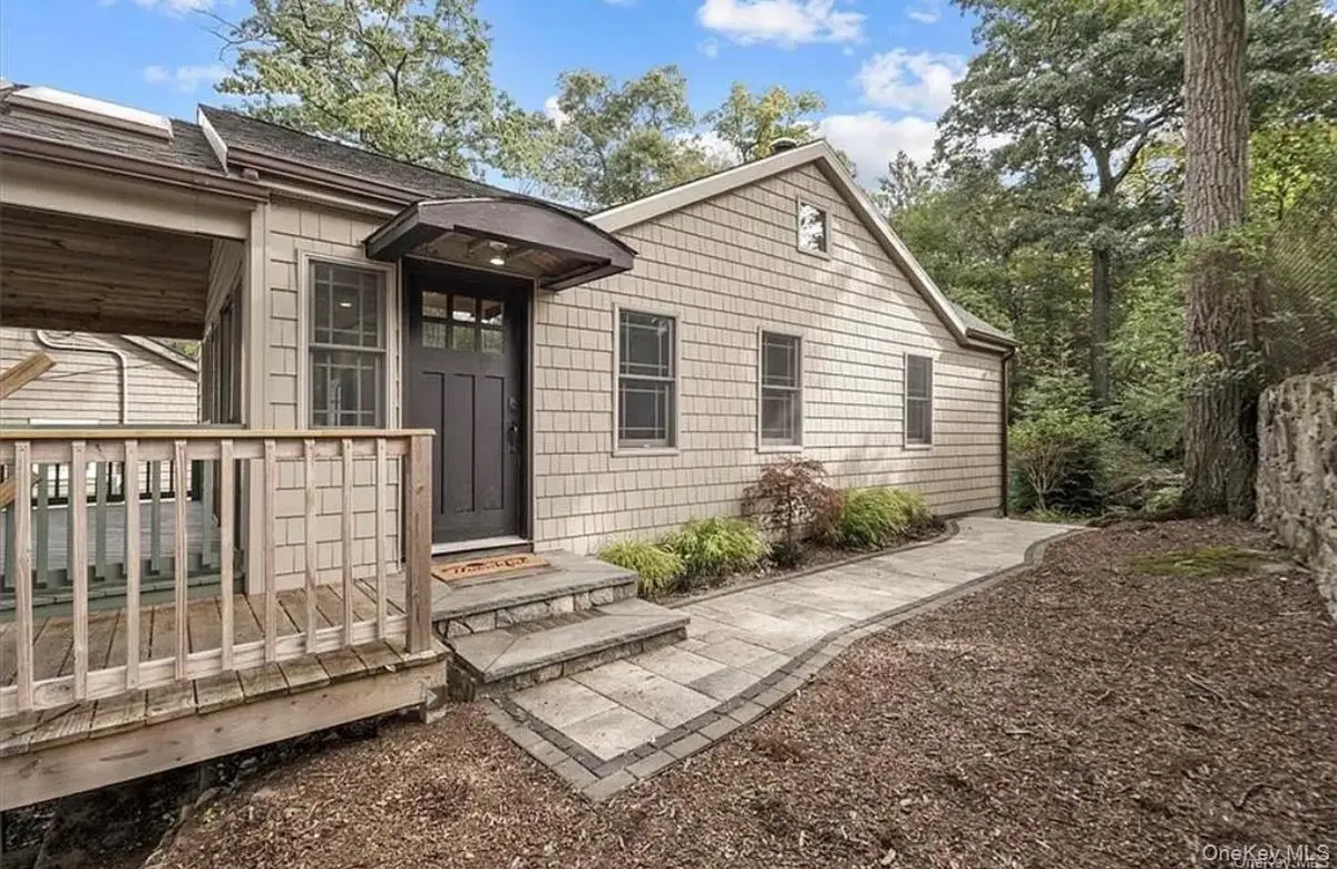 11 Oakdale Road, Putnam Valley, NY 10579 - Image #1