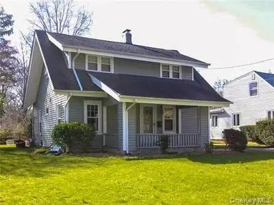 35 Francis Terrace, Glen Cove, NY 11542 - Image #1