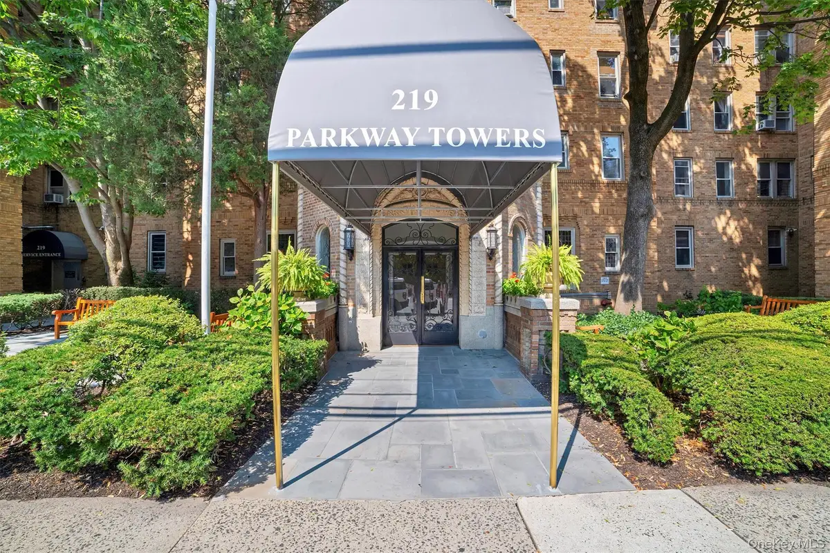 219 Bronx River Road #5A, Yonkers, NY 10704 - Image #1