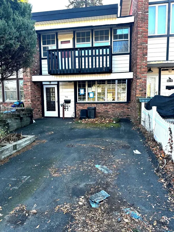 166 Halgren Crescent, Haverstraw, NY 10927