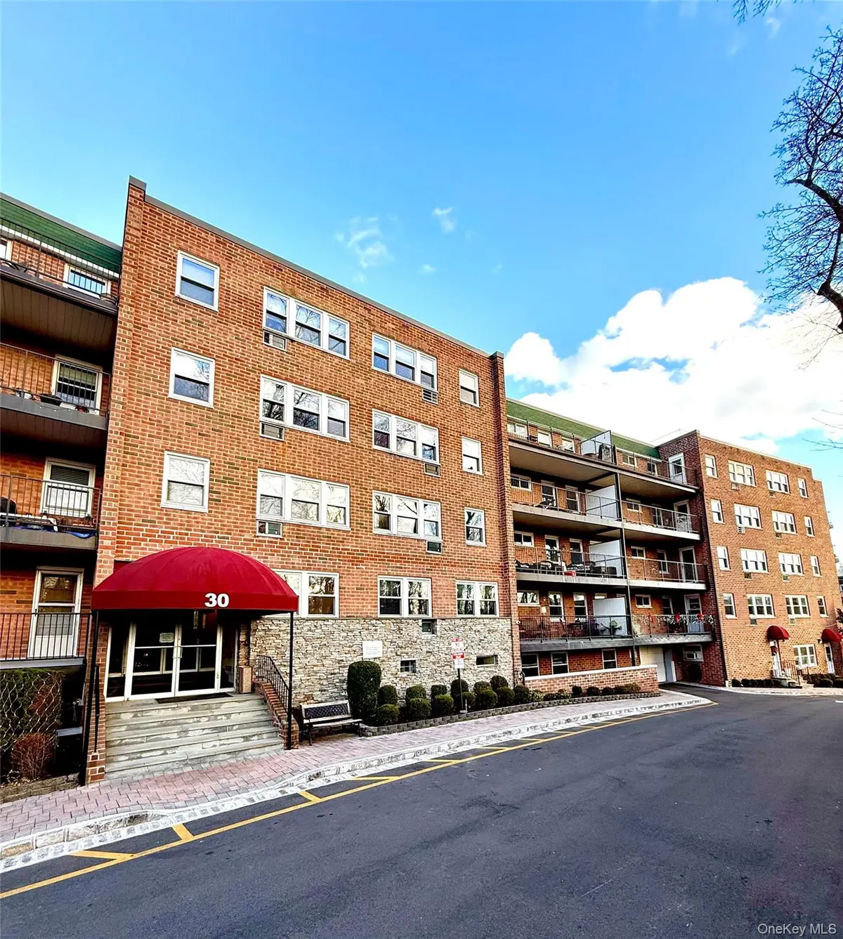 30 Pearsall Avenue #2J, Glen Cove, NY 11542 - Image #1
