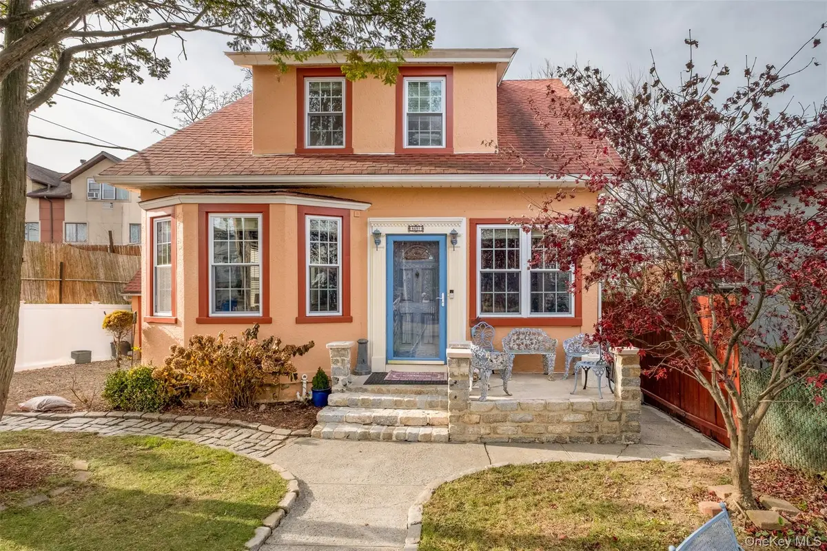 469 Minnieford Avenue, Bronx, NY 10464 - Image #1