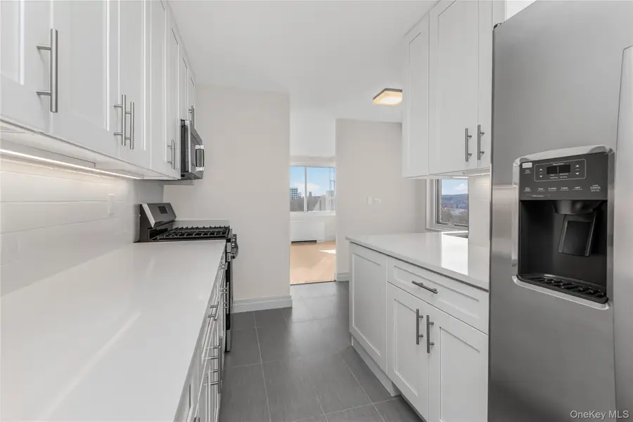 3333 Henry Hudson Parkway #9E, Bronx, NY 10463 - Image #3