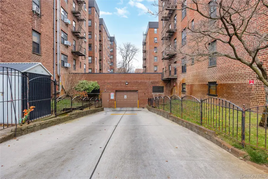32-42 91st Street #401, East Elmhurst, NY 11369 - Image #3