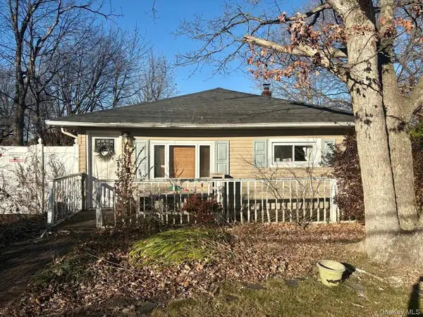 11 Tell Avenue, Deer Park, NY 11729